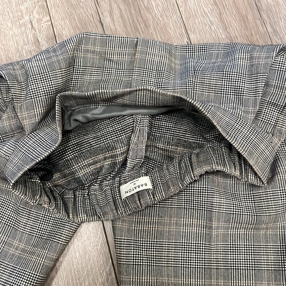 Aritzia Babaton Checkered Pants Trouser Cropped Elastic Band Soft Size 0 NWOT - Picture 4 of 5